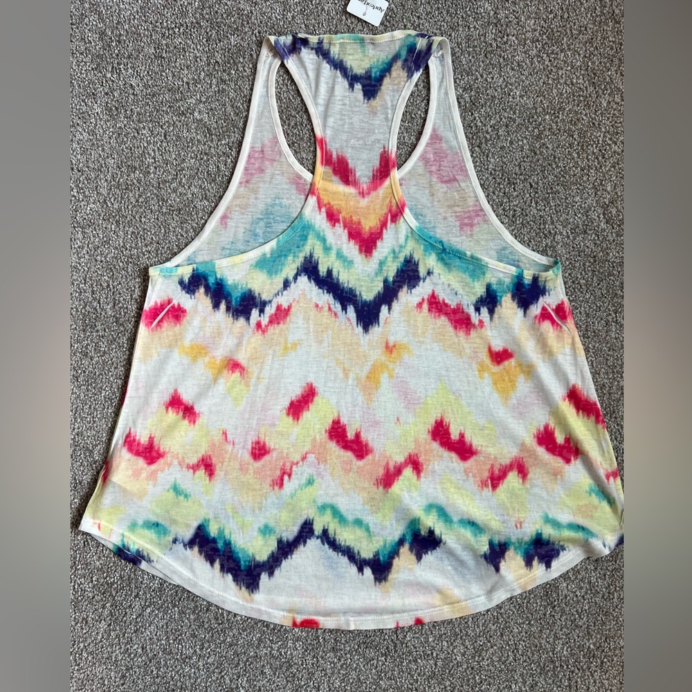 Multicolor Graphic Racerback Tank‎ Top - Picture 5 of 7